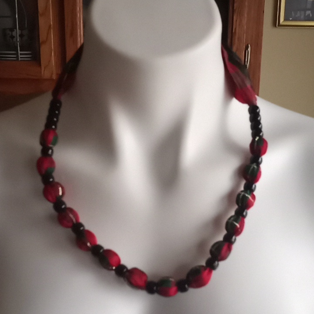 Plaid Necklace